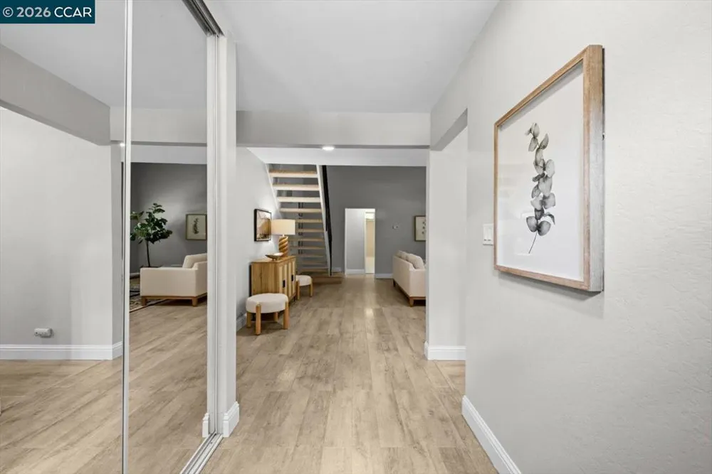599 Mt Dell Dr Clayton, CA 94517