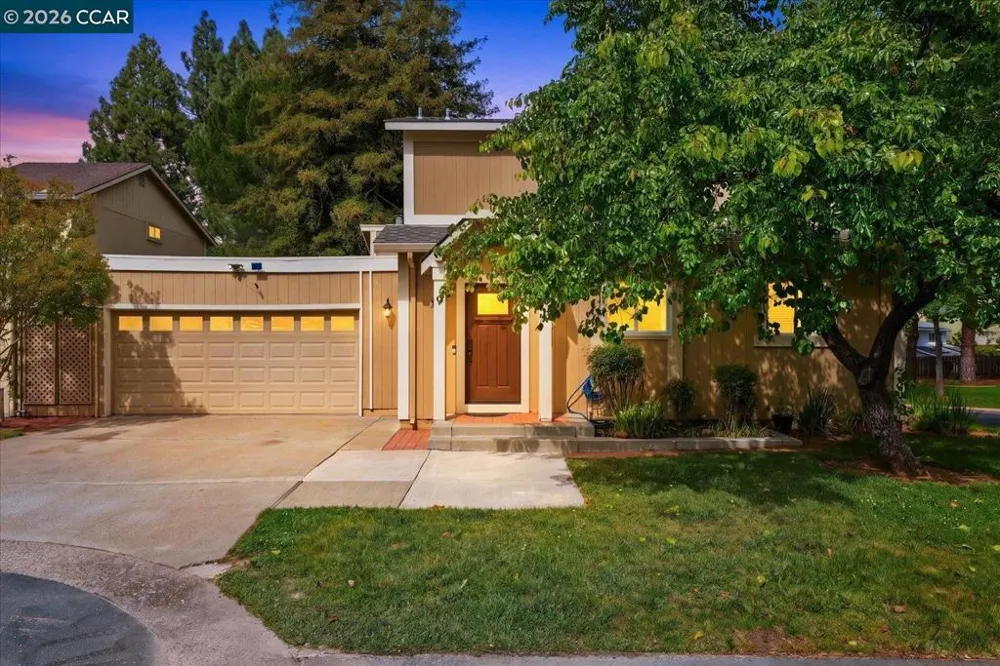 599 Mt Dell Dr Clayton, CA 94517