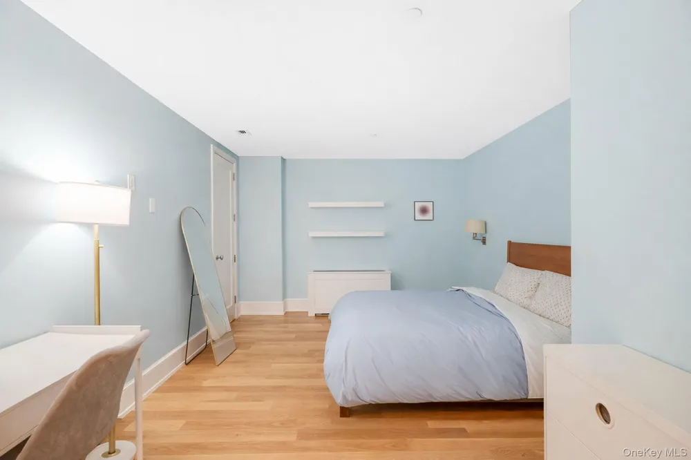 130 W 30th Street #14B New York (Manhattan), NY 10001