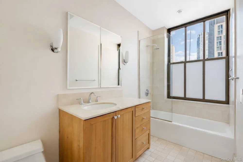 130 W 30th Street #14B New York (Manhattan), NY 10001