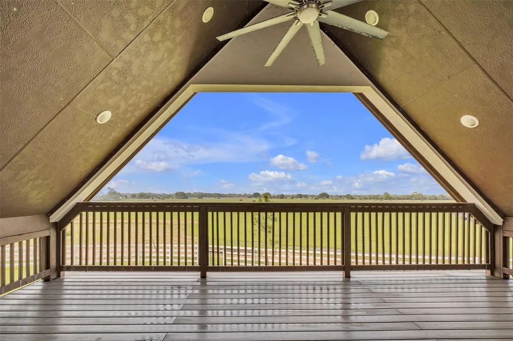 1048 11th Street Garwood, TX 77470