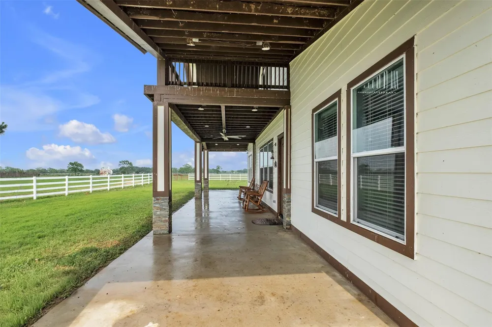 1048 11th Street Garwood, TX 77470
