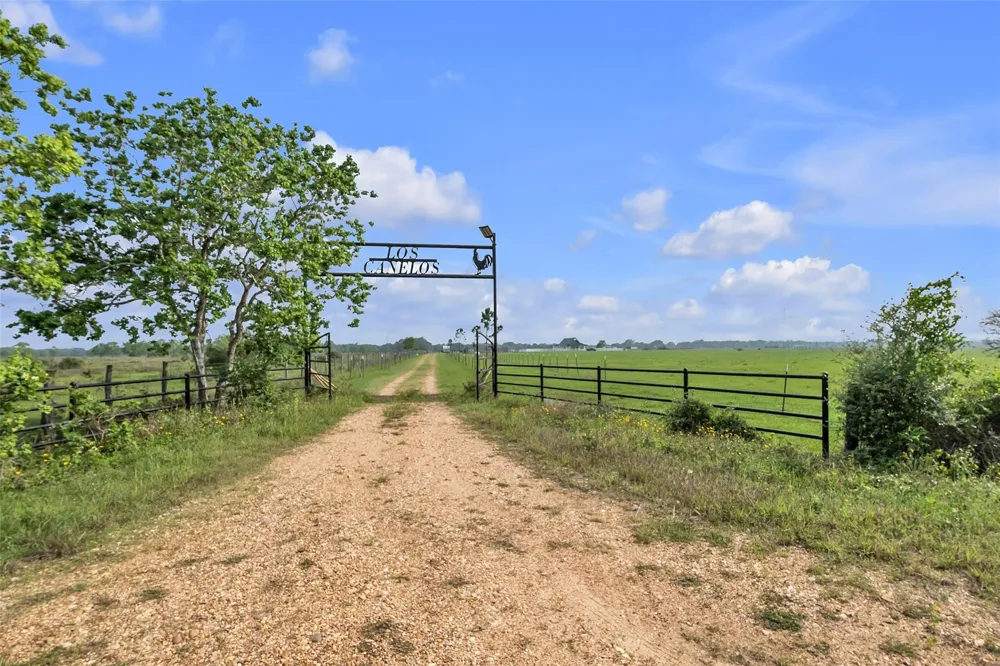 1048 11th Street Garwood, TX 77470