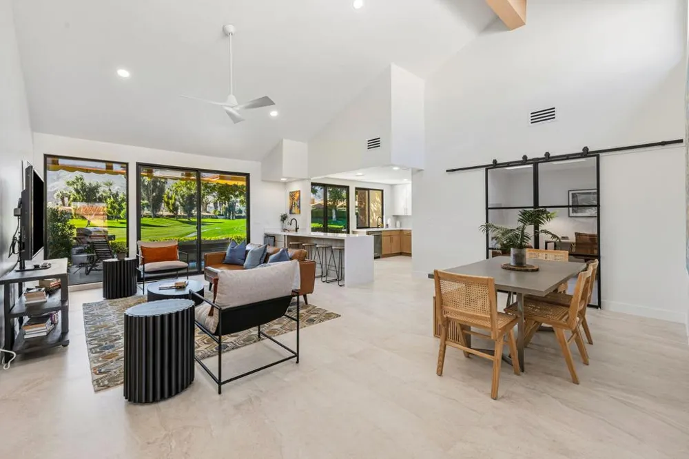 179 Gran Via Palm Desert, CA 92260
