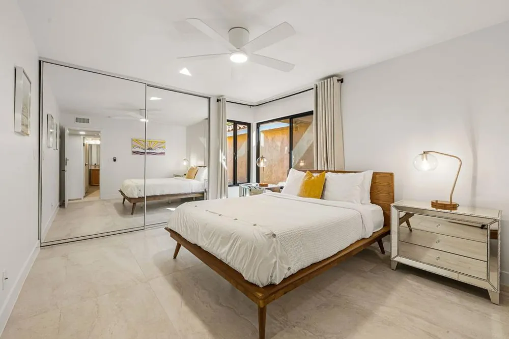 179 Gran Via Palm Desert, CA 92260