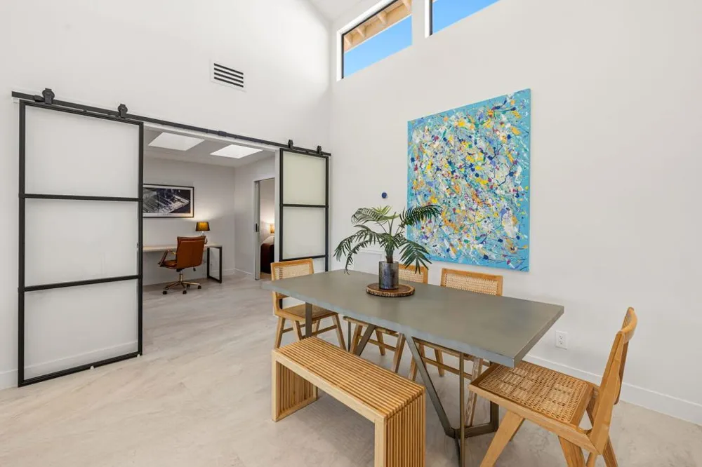 179 Gran Via Palm Desert, CA 92260