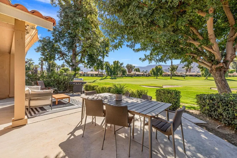 179 Gran Via Palm Desert, CA 92260