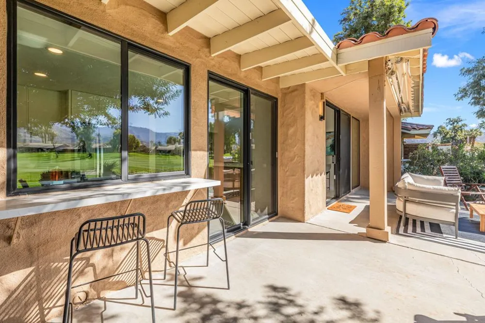 179 Gran Via Palm Desert, CA 92260