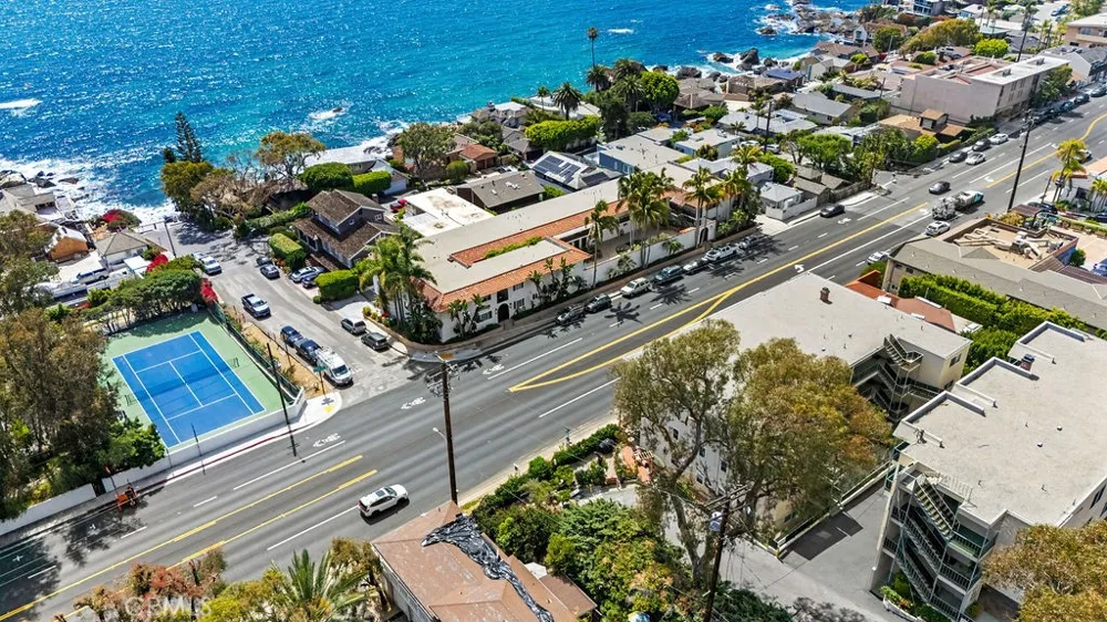 240 Moss #4 Laguna Beach, CA 92651