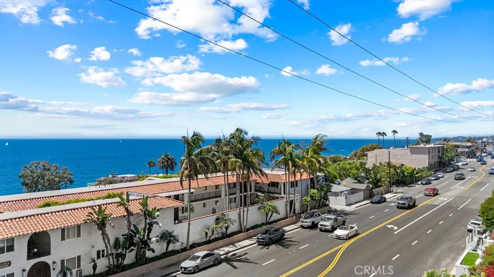 240 Moss #4 Laguna Beach, CA 92651