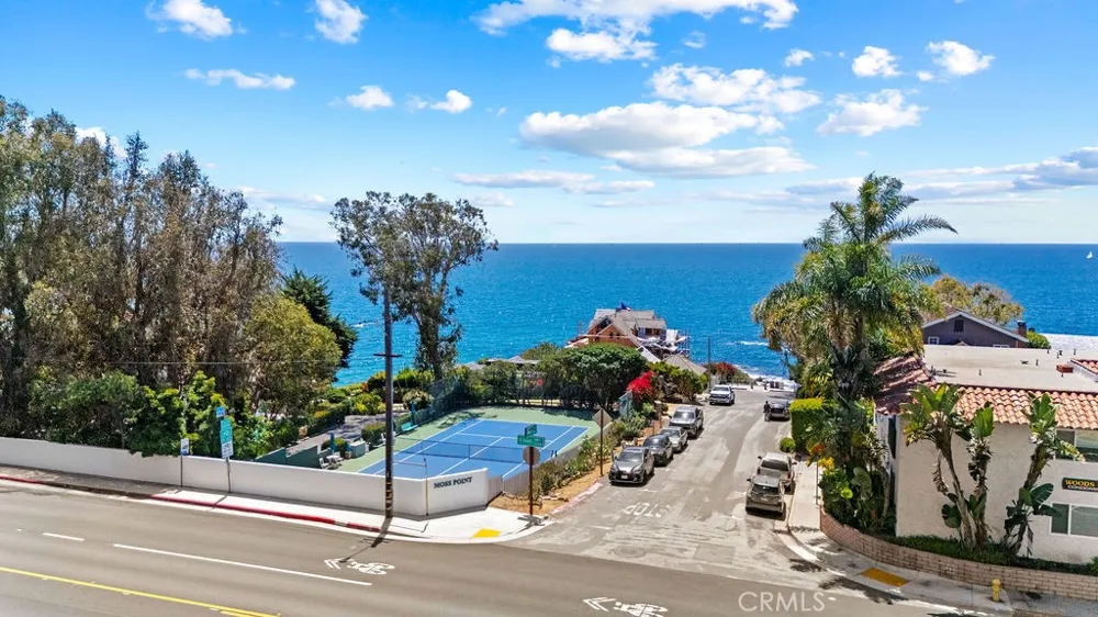 240 Moss #4 Laguna Beach, CA 92651