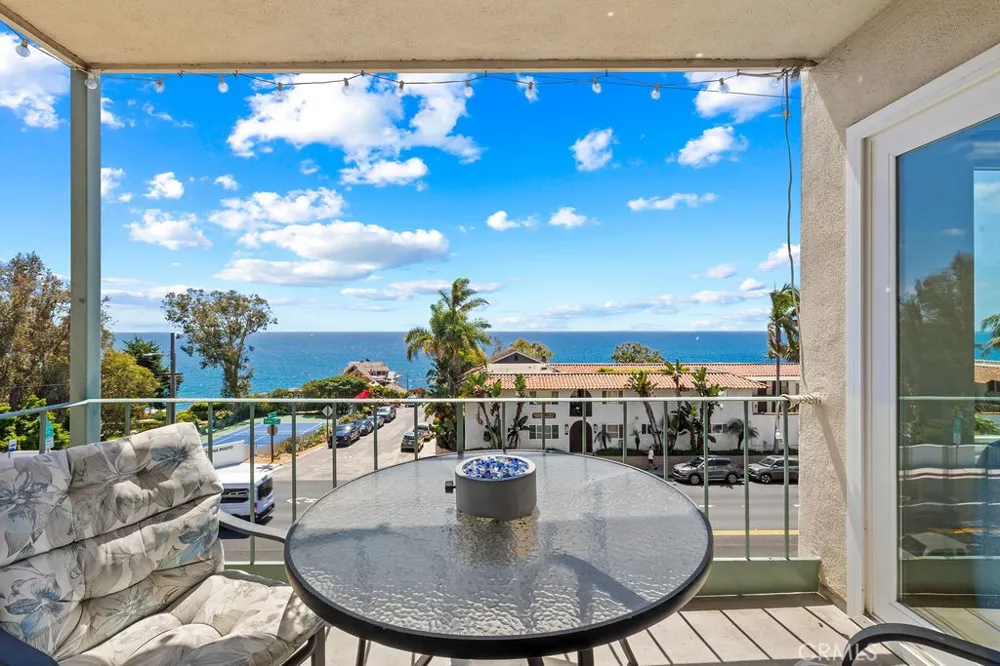 240 Moss #4 Laguna Beach, CA 92651
