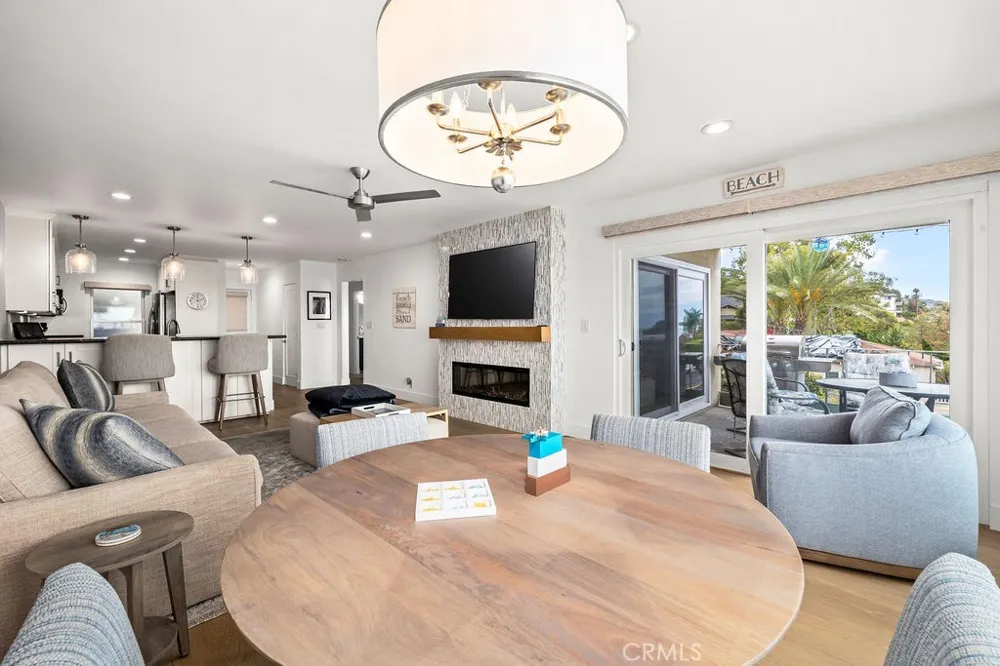 240 Moss #4 Laguna Beach, CA 92651