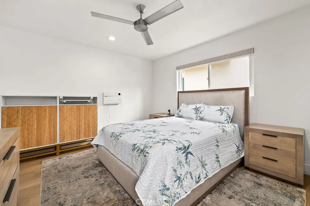 240 Moss #4 Laguna Beach, CA 92651