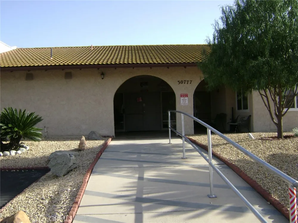 30710 Palmetto Palm Homeland, CA 92548