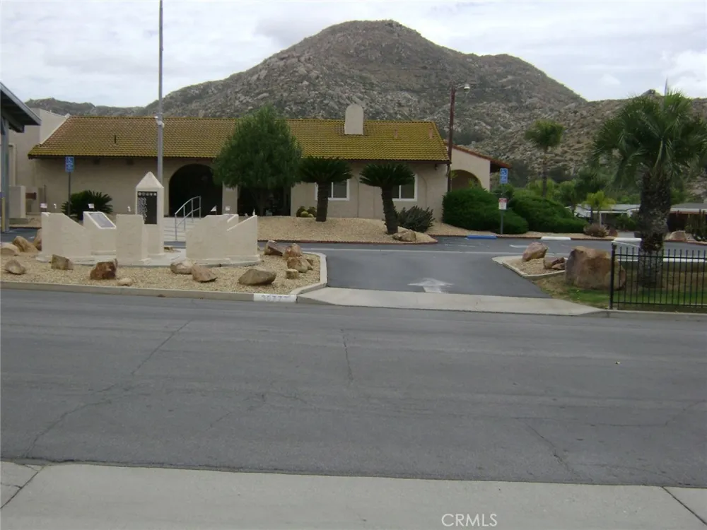 30710 Palmetto Palm Homeland, CA 92548