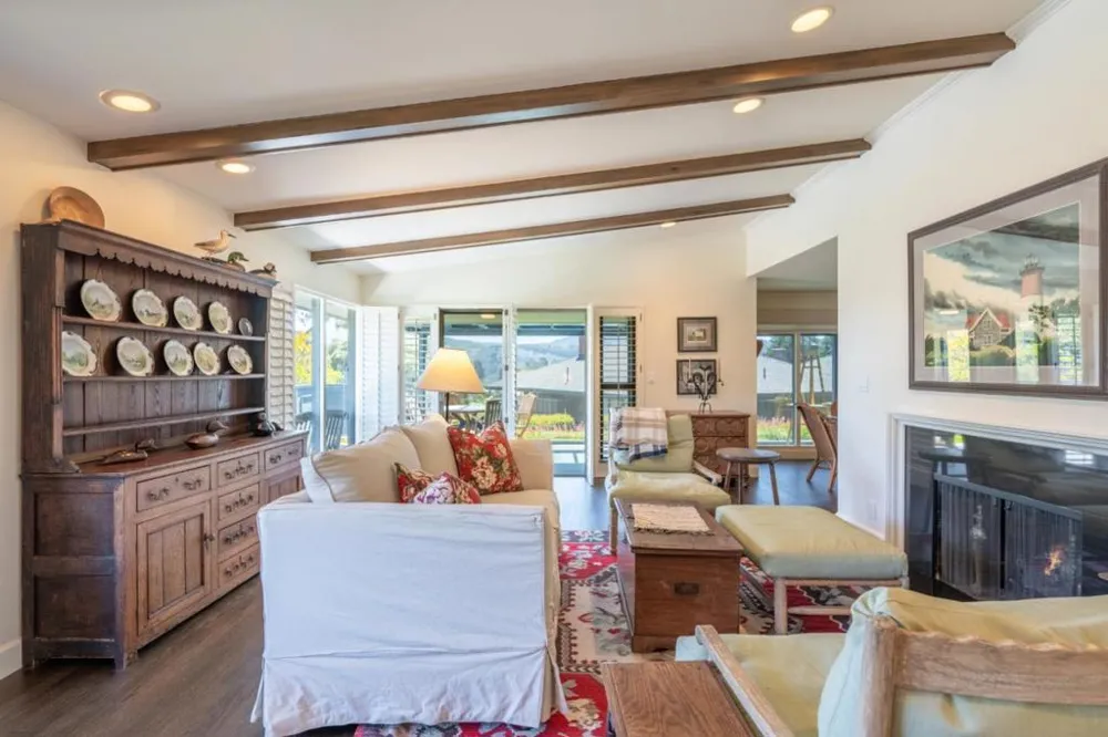 130 Del Mesa Carmel Carmel, CA 93923