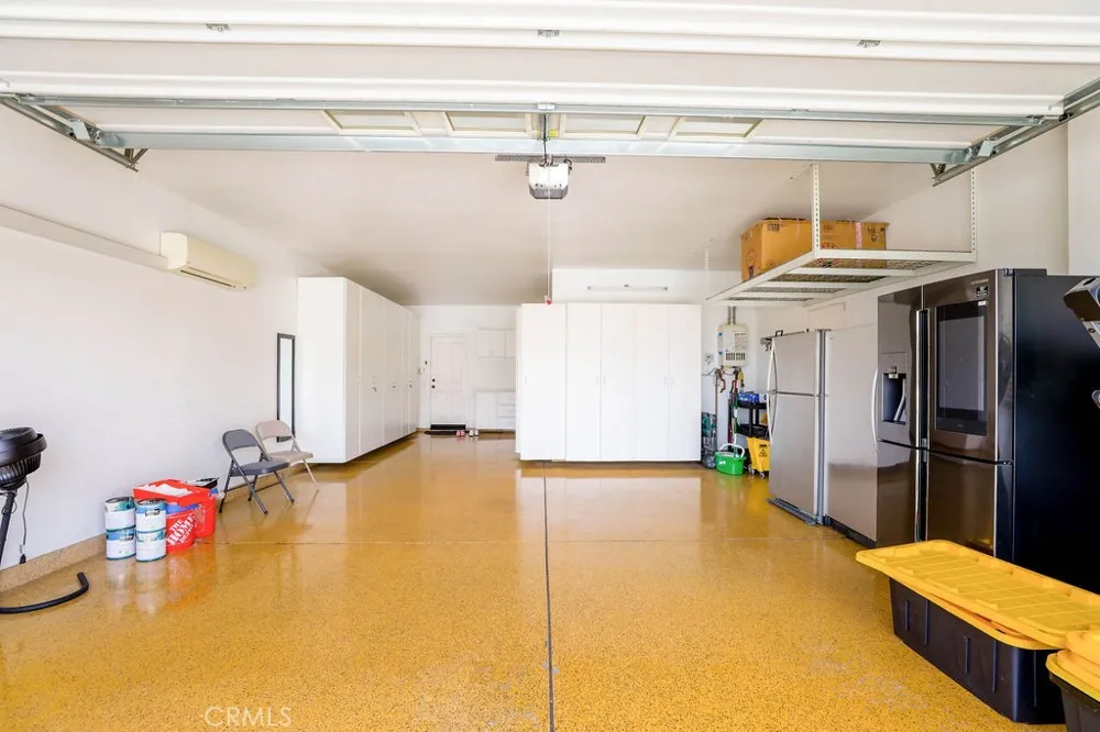 6877 Thistle Street Eastvale, CA 92880