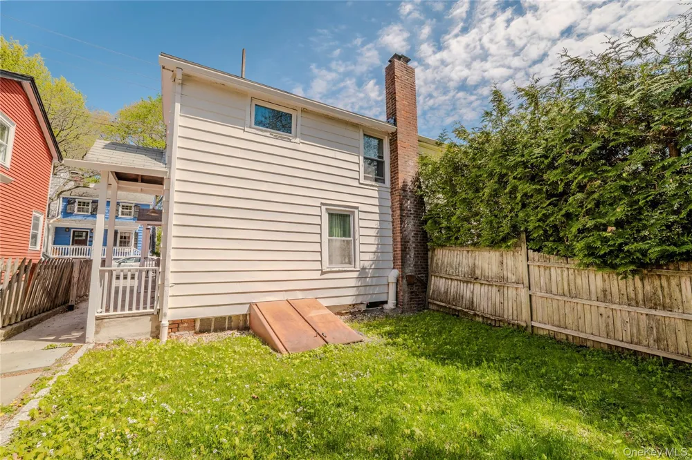 11 Kemble Avenue Cold Spring, NY 10516
