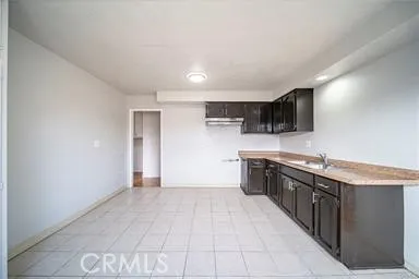 1308 E Oaks Street #C Compton, CA 90221