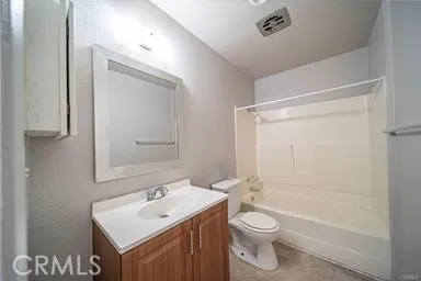 1308 E Oaks Street #C Compton, CA 90221