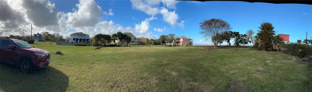 2 Shoreacres Circle La Porte, TX 77571