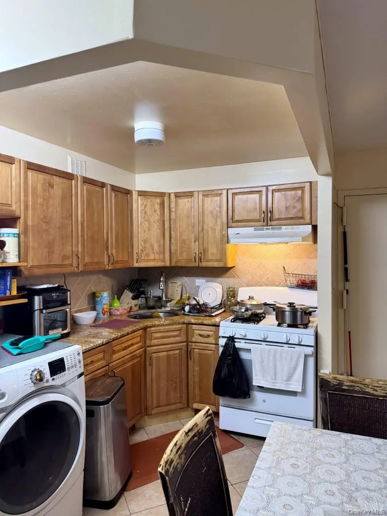 2135 Crotona Avenue #2B Bronx, NY 10457