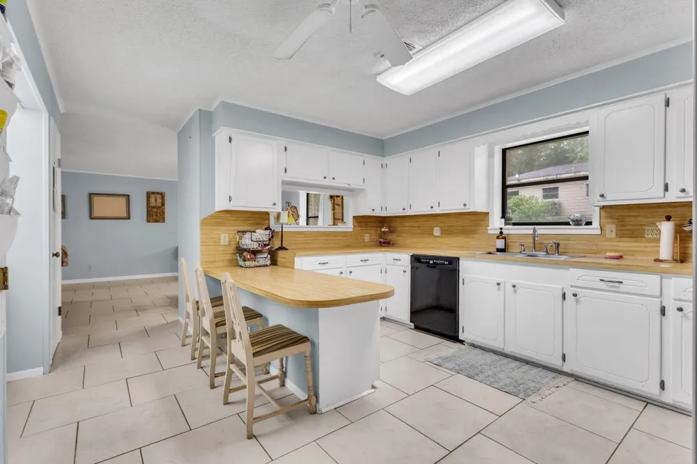292 Private Road 8264 Woodville, TX 75979