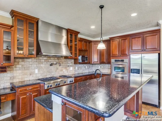 109 Clear Water Boerne, TX 78006