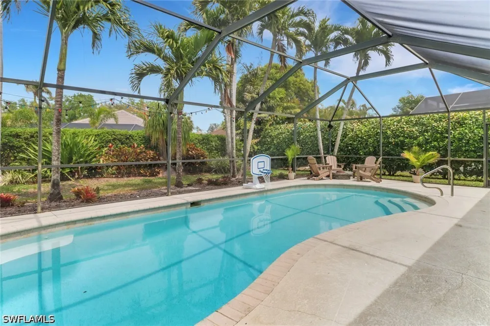 Burnt Sienna Circle Naples, FL 34109