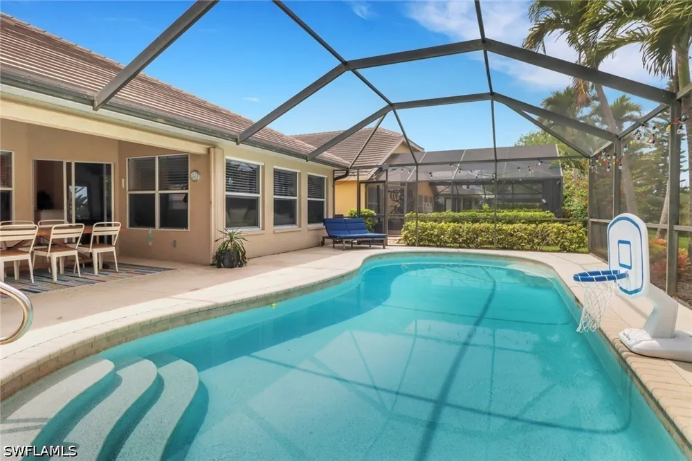 Burnt Sienna Circle Naples, FL 34109