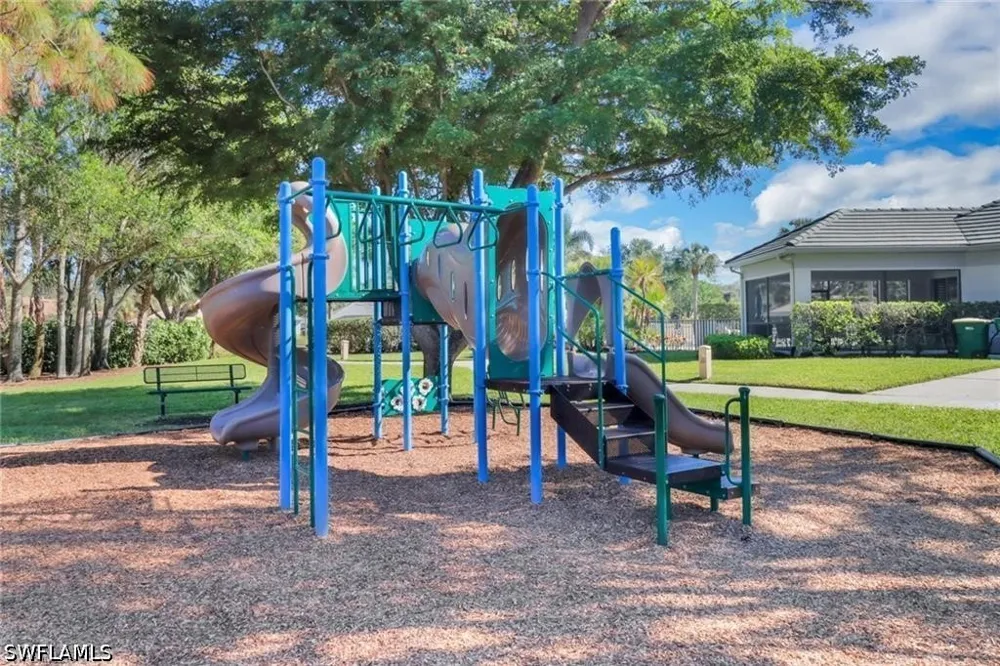 Burnt Sienna Circle Naples, FL 34109