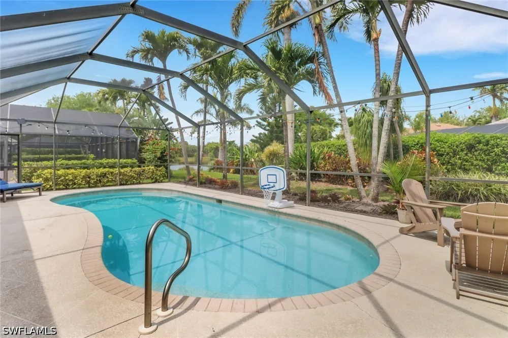 Burnt Sienna Circle Naples, FL 34109