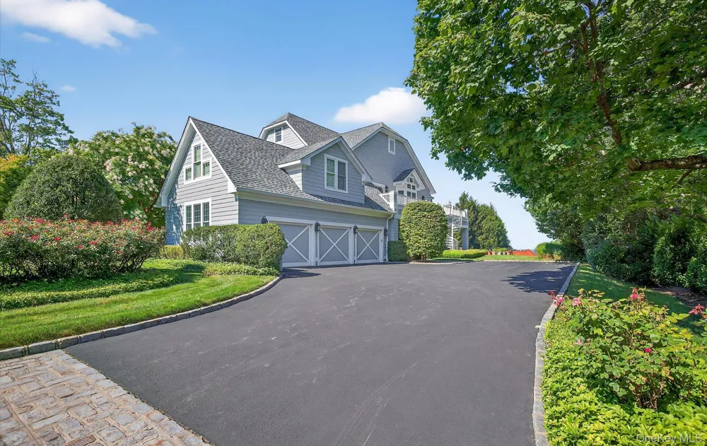 1 Pembroke Drive Glen Cove, NY 11542