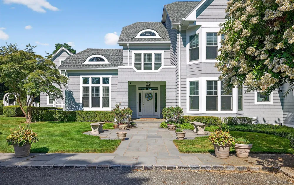 1 Pembroke Drive Glen Cove, NY 11542
