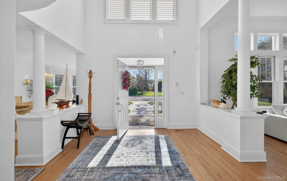 1 Pembroke Drive Glen Cove, NY 11542