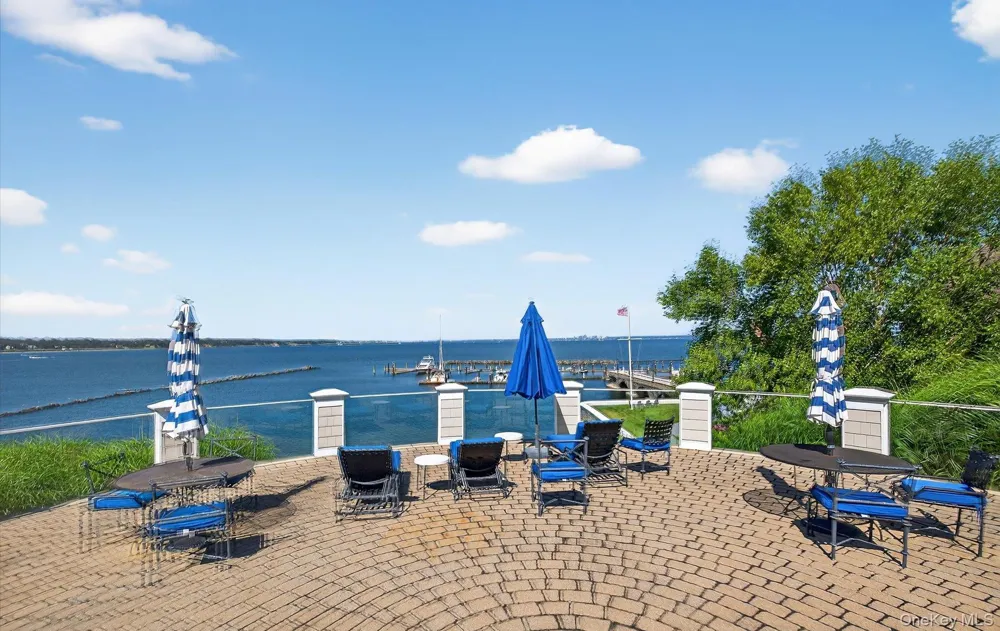 1 Pembroke Drive Glen Cove, NY 11542