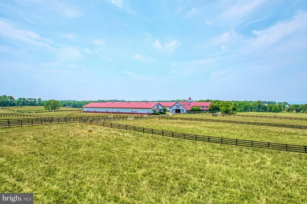 899 EARLE ROAD Charles Town, WV 25414
