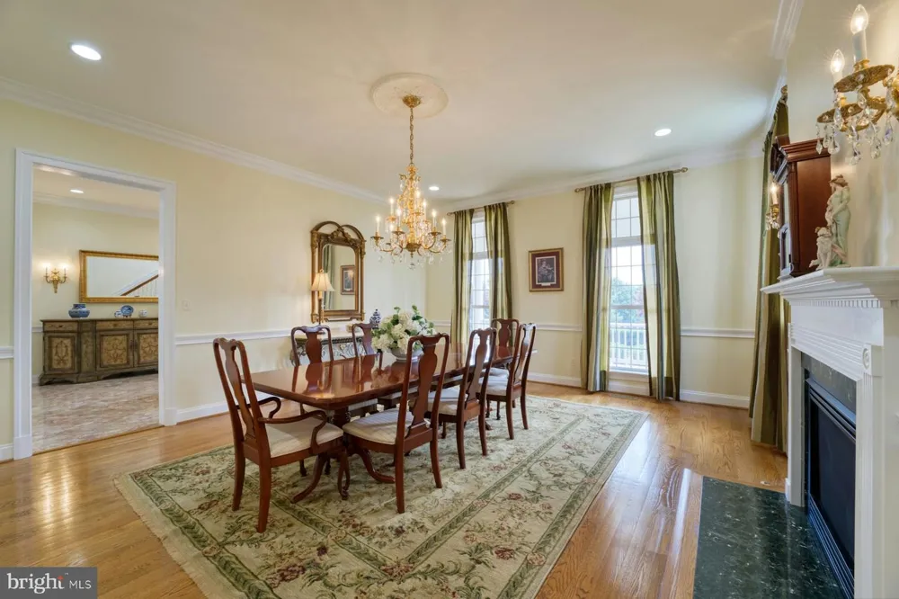 899 EARLE ROAD Charles Town, WV 25414