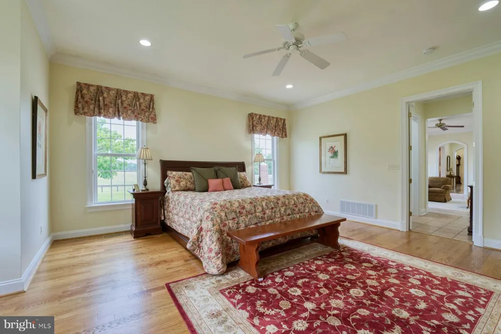 899 EARLE ROAD Charles Town, WV 25414