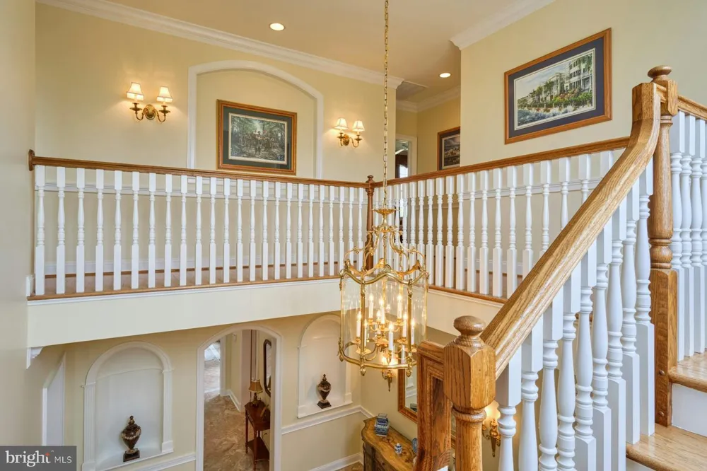 899 EARLE ROAD Charles Town, WV 25414