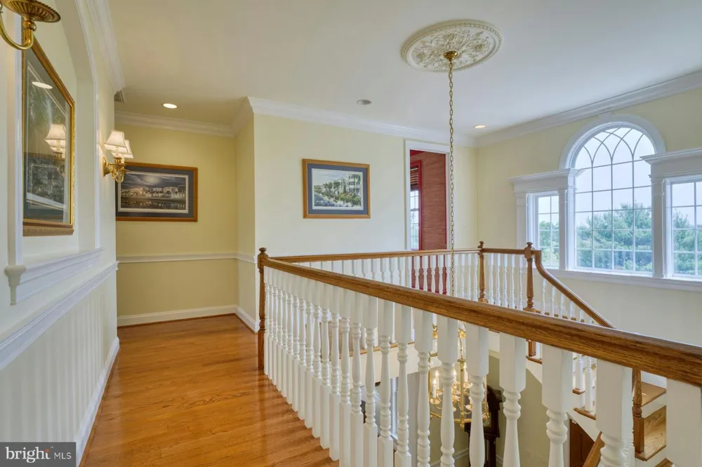 899 EARLE ROAD Charles Town, WV 25414