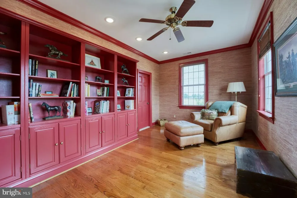 899 EARLE ROAD Charles Town, WV 25414