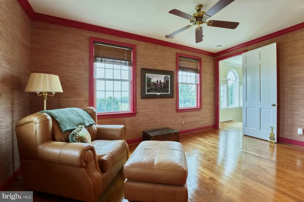 899 EARLE ROAD Charles Town, WV 25414