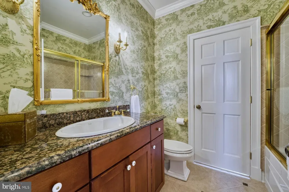 899 EARLE ROAD Charles Town, WV 25414