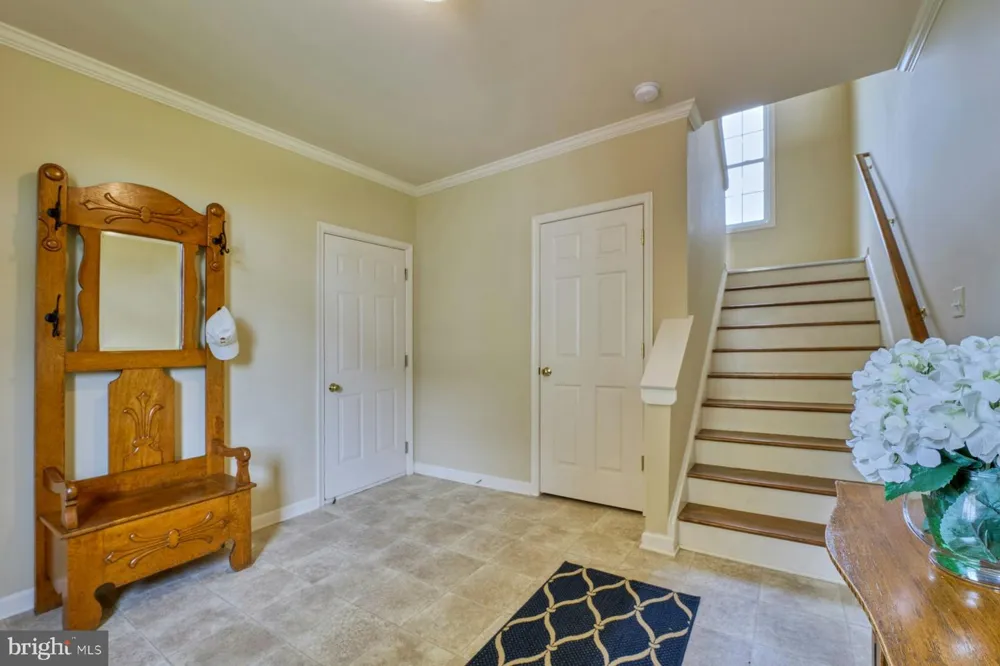 899 EARLE ROAD Charles Town, WV 25414