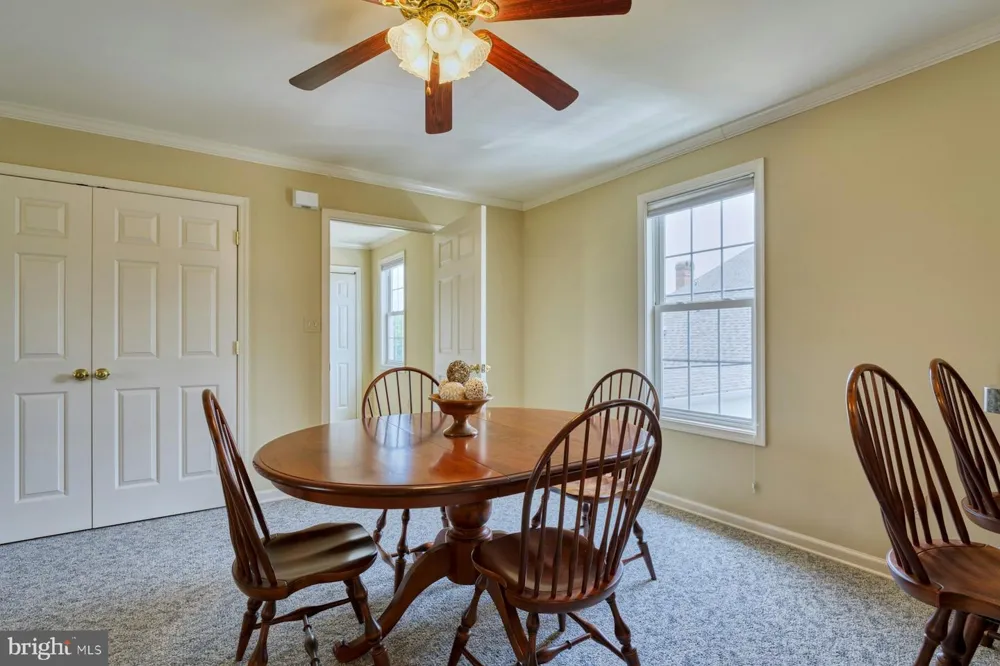 899 EARLE ROAD Charles Town, WV 25414
