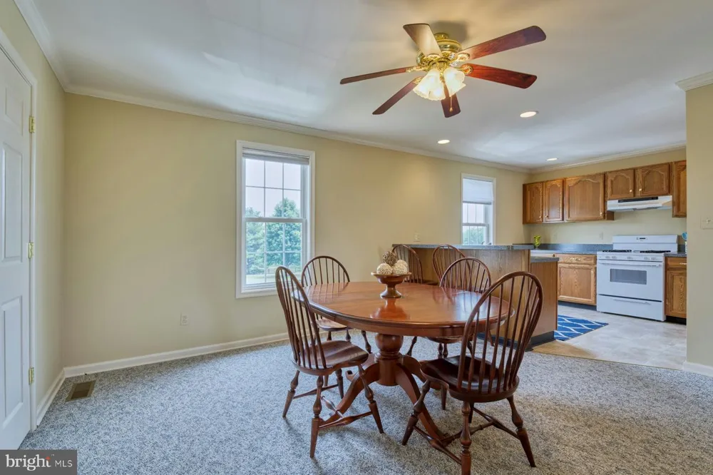 899 EARLE ROAD Charles Town, WV 25414