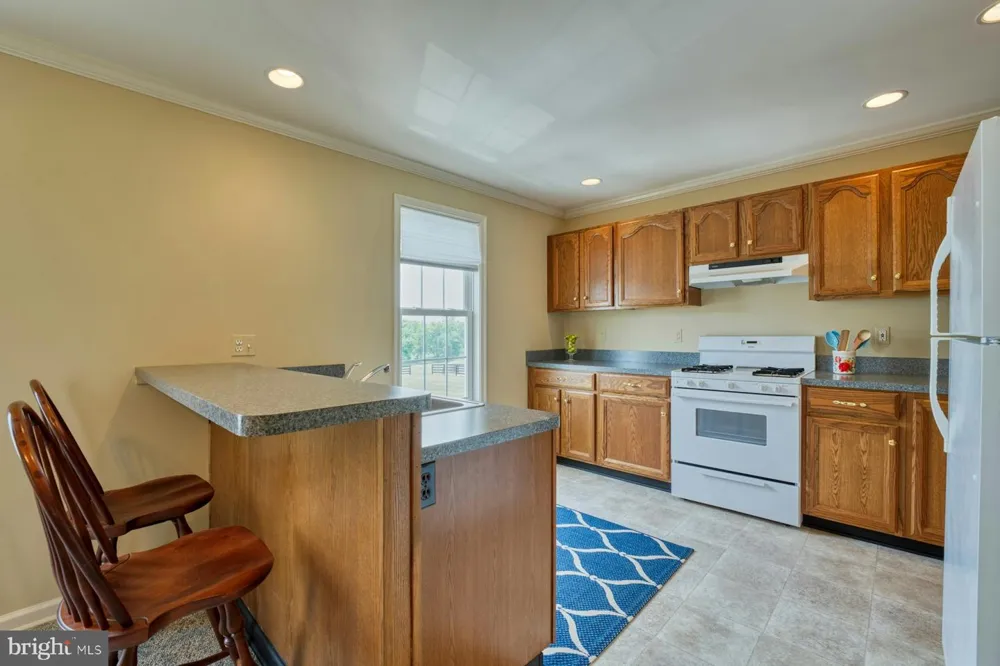 899 EARLE ROAD Charles Town, WV 25414