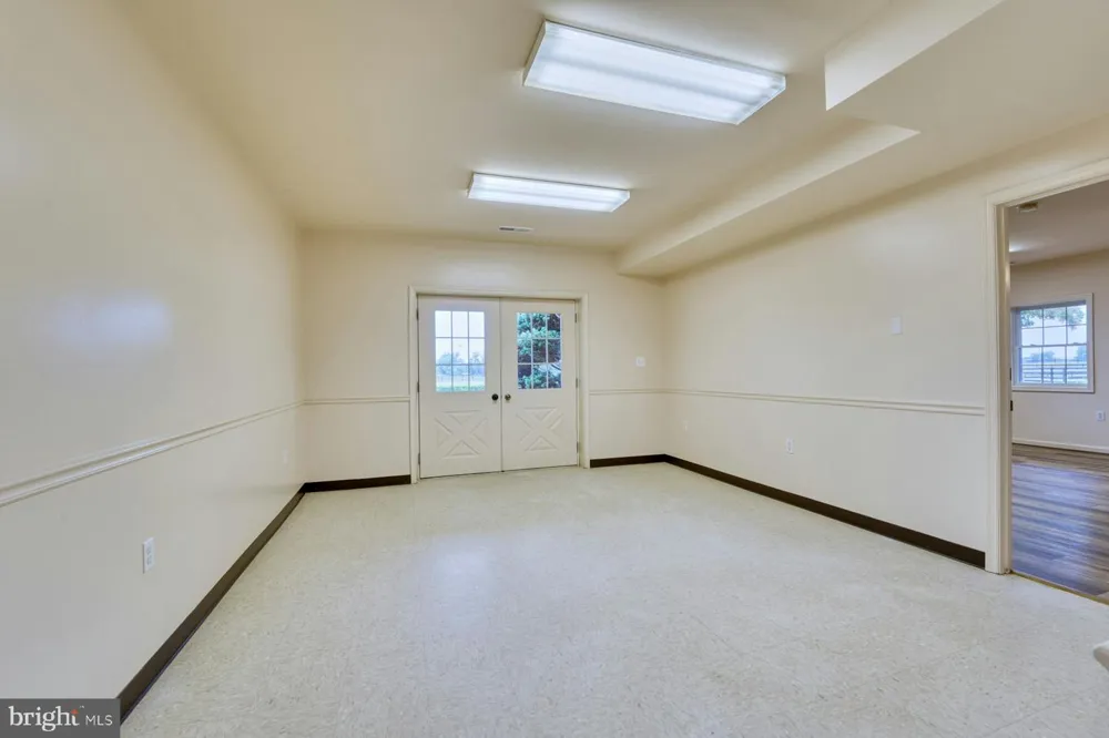 899 EARLE ROAD Charles Town, WV 25414